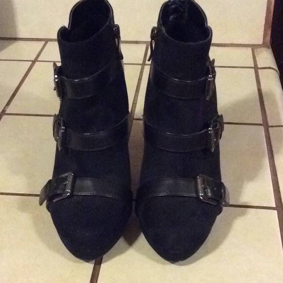 Shoes - BLACK boots